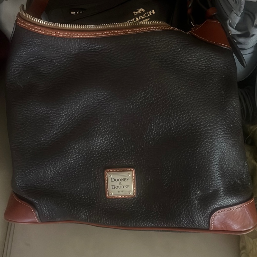 Dooney & Bourke